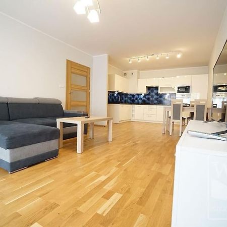Big Apartment - Old Town - 3 Rooms - Private Parking Вроцлав Экстерьер фото