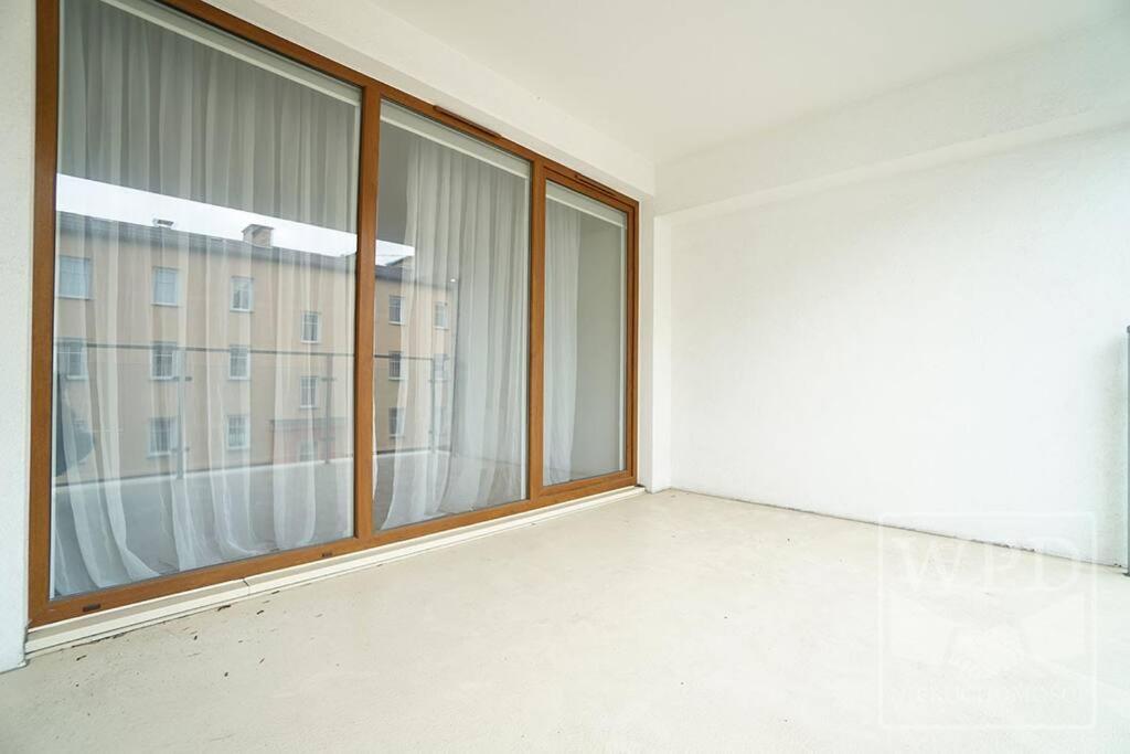 Big Apartment - Old Town - 3 Rooms - Private Parking Вроцлав Экстерьер фото