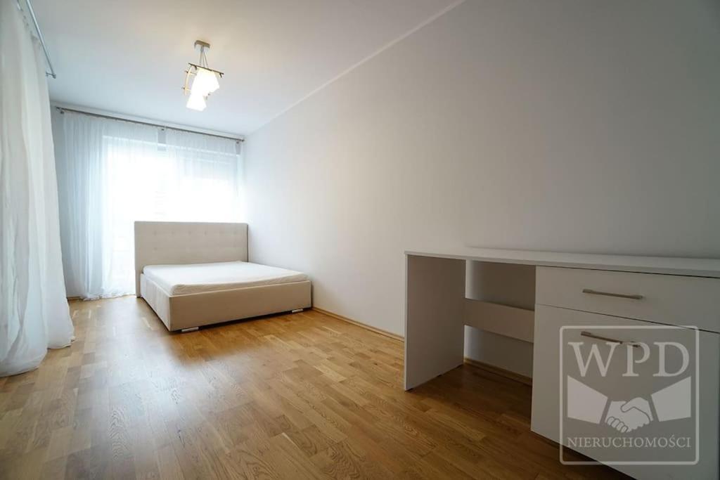 Big Apartment - Old Town - 3 Rooms - Private Parking Вроцлав Экстерьер фото